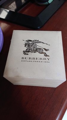 Burberry錶盒