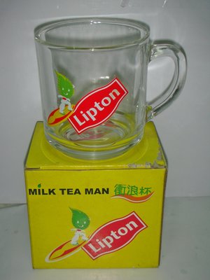 aaL皮商旋.(特色玻璃馬克杯)全新附盒Lipton立頓-MILK TEA MAN衝浪杯!--值得收藏!/5房櫃/-P