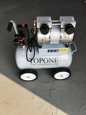“工具醫院” TOPONE 2HP 10L 雙汽缸 無油式空壓機 超靜音空壓 ！(特價)