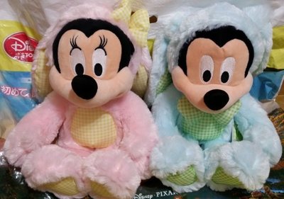 ~尋寶曲~全新日本東京迪士尼帶回復活節彩蛋米奇(藍)+米妮(黃)兔子服裝造型娃娃.玩偶(2隻一組附提袋)