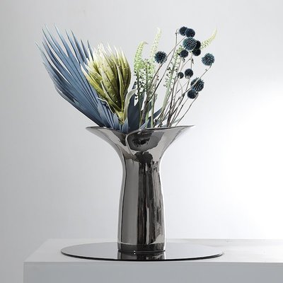 熱銷 現代輕奢銀色陶瓷花瓶客廳插花擺件家居裝飾品樣板間餐桌魚尾花器