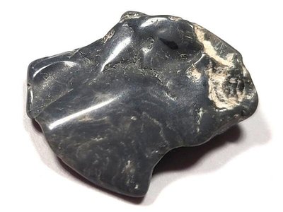 ***原礦屋*** 頂級歐泊(Opal)！A級澳洲黑蛋白石原礦標本0.686g！(寶石、礦石、冥想、靈修)