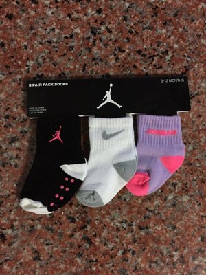 Nike童襪 / 【Nike &amp; Jordan童襪】/ 【嬰幼童防滑底棉襪】【適合新生兒 ～ 12個月的男女寶寶】
