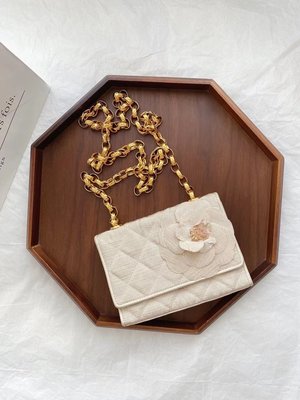Mini Chanel vintage 米色山茶花帆布雕花金鍊鏈條包小包斜背包