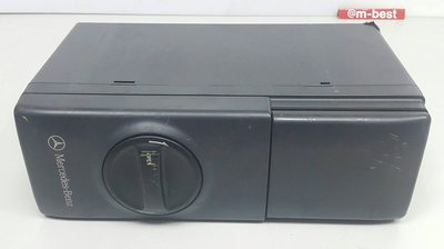 BENZ W220 1999-2005 音響CD箱 換片箱 CD片 (12片) 日本 外匯 2208200989