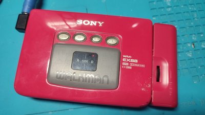 SONY WM-EX88卡式隨身聽 卡帶隨身聽 桃紅色