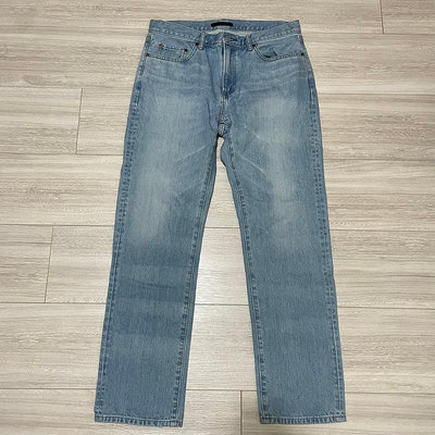 Uniqlo淺藍刷色小直筒牛仔褲 Regular fit W33
