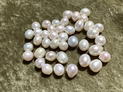 少量現貨 天然 淡水珍珠 不完美 極淺粉 粉白 白色 有孔 9mm - 11.7mm 隨機出貨 $25/顆