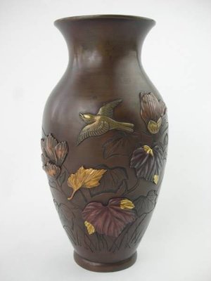 日本-明治期 花鳥-鑲嵌銅製花瓶 直径：9.5cm×高：23.8cm 重1810g