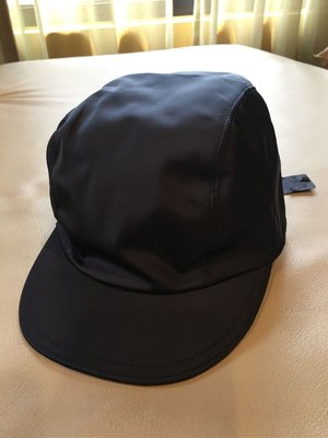 [熊熊之家3]保證全新正品 PRADA  男用 深藍色  棒球帽  帽子 造型帽  size M  義大利製