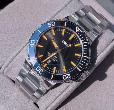 ORIS Aquis Date 陶瓷圈 黑色面錶盤 銀色不鏽鋼錶帶 男士 自動機械錶 0173377304159-0782405PEB 潛水錶 300M