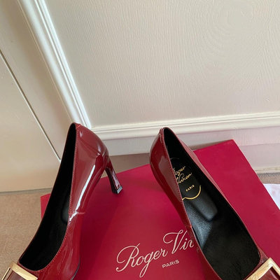 羅杰·維維亞roger vivier經典方扣單鞋 rv方頭樂福鞋   ～ 簡直太好看了～4.5cm斜跟4.5NO1039