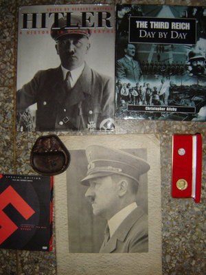 希特勒一生+第三帝國+希特勒宣傳+胸章+硬幣+dvd