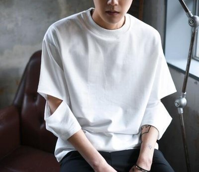 FINDSENSE MD 韓國 潮 男 時尚 簡約休閒素面 寬鬆 衣袖開口設計 七分袖 T恤 特色T恤 短袖T恤