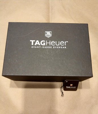 TAG Heuer黑色時尚硬式紙盒、收納盒尺寸：18.5*12.5*7.5cm賣場可合併運費
