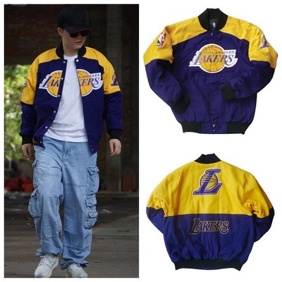 Cover Taiwan 官方直營 NBA Lakers 湖人隊 棒球外套 嘻哈 KOBE 紫色 黃色 大尺碼 (預購)
