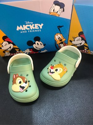 [kiki鞋舖] 新款Disney迪士尼涼鞋 迪士尼布希鞋 超級可愛大臉立體奇奇蒂蒂布希鞋 粉色尺寸：13～18 台灣製