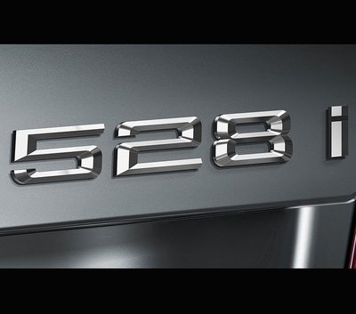 圓夢工廠 BMW 寶馬5系列 E60 E61 F10 F11 528I 528i 後車箱改裝鍍鉻銀字貼字標 同原廠款式