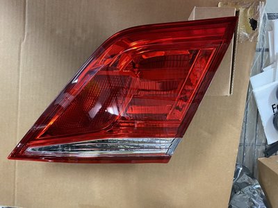 CS-單片出售-右內側-TOYOTA 豐田 AURION CAMRY XV40 06-11  LED 尾燈 紅/白