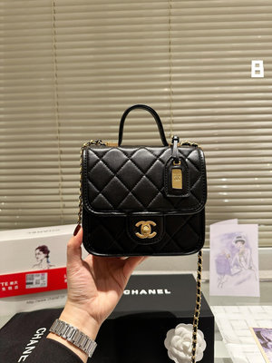 【二手包包】跟著買就對了 Chanel 22k銘牌豆腐包Chanel 新品必入系列tew銘牌豆腐包驚艷到了+ NO35461
