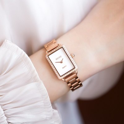 新款手錶女 百搭手錶女GUOU古歐 新款女士手錶時尚鋼帶簡約ol職場小方錶防水女錶石英錶