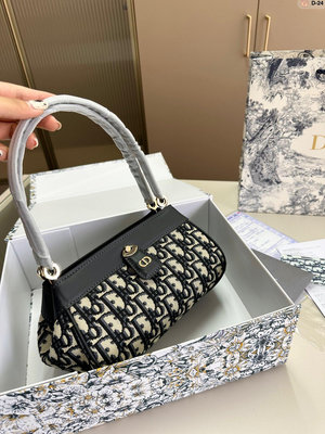 熱款直購#Dior/迪奧KEY腋下包CD扣環Oblique 老花單肩包手提包 側背包休閒21.11.12cm