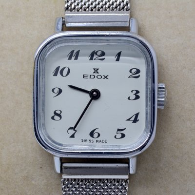 《寶萊精品》EDOX 伊度表銀白方正型手動女子錶