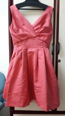 日本專櫃，日本連線Supreme .la.la優雅蝴蝶結橘紅色禮服洋裝，原價6080,特價4000元含運費，類似銀穗巧帛0918，MOMA, iroo