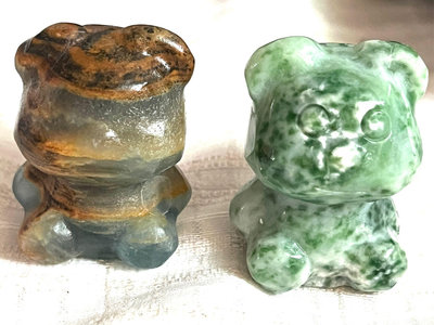 藍力士 綠寶石 坐熊 雕刻件 水晶 買一送一