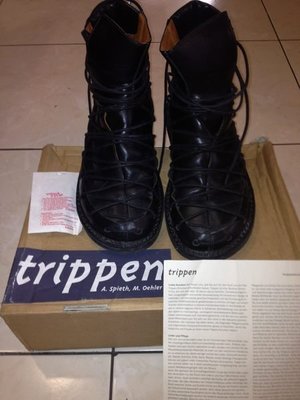 德國名牌 Trippen 限量版真品全真皮黑色中統靴 全新鞋墊 購價一萬六(特價優惠)