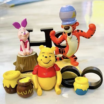 《瘋狂大賣客》（出清） Disney 迪士尼 小熊維尼 疊疊樂 跳跳虎 小豬 桌遊 公仔 玩具 擺件 擺飾 卡通 動漫 造型 送禮 禮物 生日禮物 模型 可愛