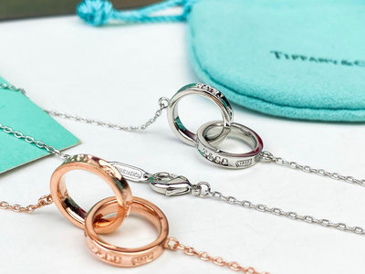 ，Tiffany 經典1837雙環項鏈 雙環相扣設計，寓意永不分離～火爆經典款 高端亞金電鍍18k金 永不過 NO20630