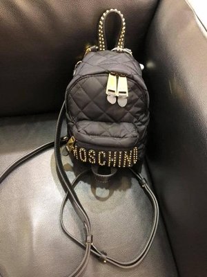 Moschino 經典菱格紋 龐克感金珠款 LOGO MiNi 迷你款後背包