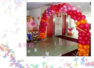 氣球拱門 婚禮 會場佈置 氣球佈置 喜糖 金莎棒 紅地毯 婚禮佈置物品出售/租