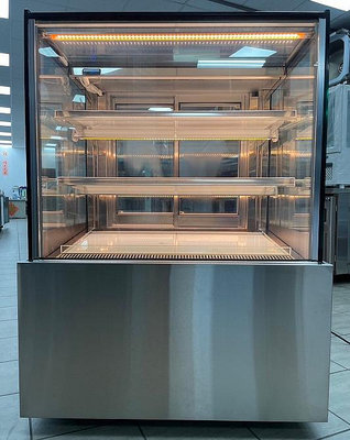 冠億冷凍家具行 [嚴選新中古機] 台灣製瑞興3尺直角蛋糕櫃/西點櫃、冷藏櫃、冰箱、巧克力櫃/220V/130408-1