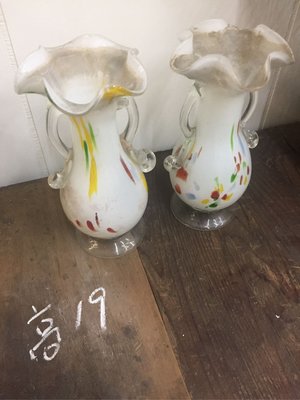 台灣早期老花瓶
