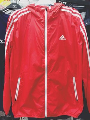 ADIDAS 男款 經典 休閒 平織 防風 防潑水 連帽外套 薄外套 AB4573 紅白 現貨