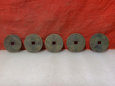 茹196手工雕刻銅五帝錢重0.22斤尺寸見圖。