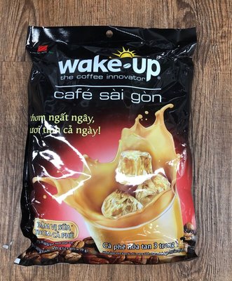 越南進口  Wake up  威拿貓屎濃香三合一速溶咖啡包。19g/24小包/456g/1袋。現貨商品。