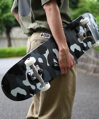 日貨代購CITY】A BATHING APE CITY CAMO SKATEBOARD 夜光迷彩滑板2色