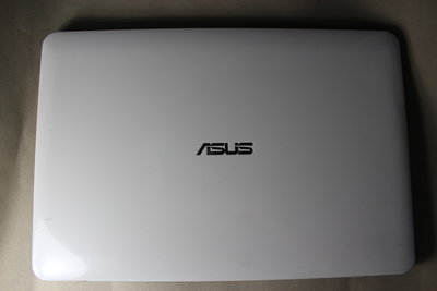 二手華碩ASUS X555L i5五代四核2G獨顯8/240SSD 15.6寸筆電 功能正常電池