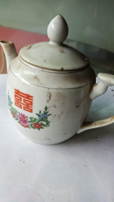 古玩瓷器 567的雙喜小茶壺 完整 幾十年傳世也不容易。