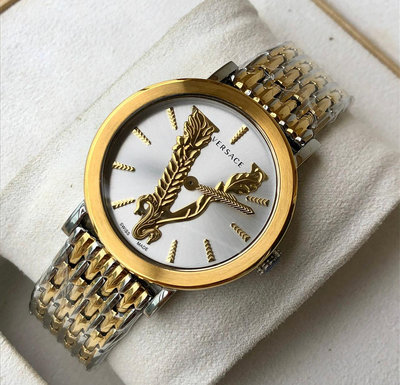VERSACE Virtus 立體V字浮雕 銀白色錶盤 金色配銀色不鏽鋼錶帶 石英 女士手錶 VEHC00719