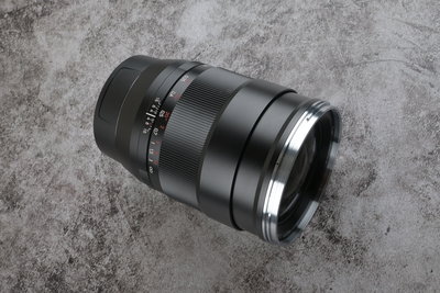 Zeiss ZE 35mm f1.4 for canon Distagon 含前後蓋遮光罩 無盒單