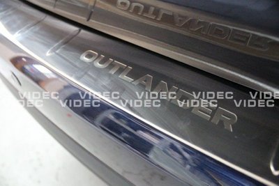 威德汽車精品 三菱 2014-15 新款 OUTLANDER 專用 後保桿 防滑飾條 防刮板 後護板 -尾門踏板