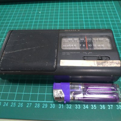 二手 早期 sony icf-380 am/fm 便攜式手持收音機