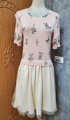 cantwo 日系品牌 粉色彈性針織綴花束圖案拼接紗裙洋裝