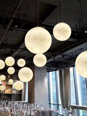【星火運動】設計感吊燈月球燈餐廳星球過道吧台店鋪商用裝飾燈具創意白球圓球