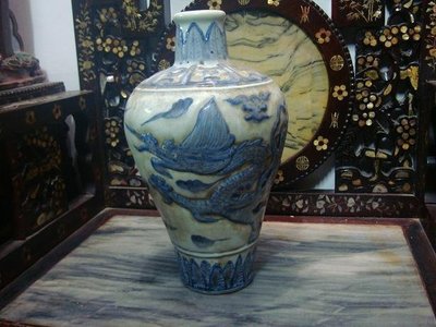 御寶閣Viboger~古董文物藝品~~青花瓷 浮雕龍罐 ~~
