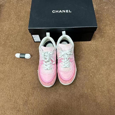 Chanel香奈兒粉色運動鞋
